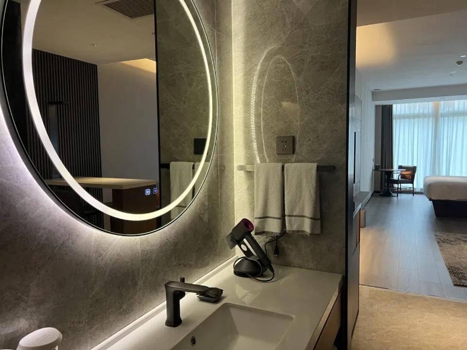 Urcove By Hyatt Futian Cbd Shenzhen Exterior foto