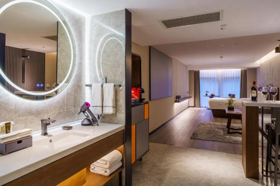 Urcove By Hyatt Futian Cbd Shenzhen Exterior foto